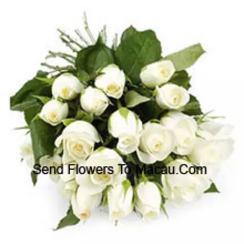 Bouquet de 24 roses blanches